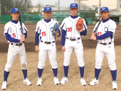 2013年新人選手（左から、西川、近藤、須貝、東）