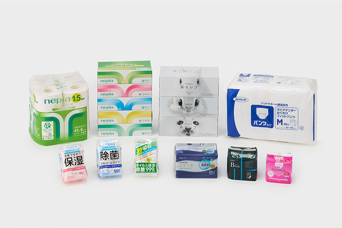 写真: 家庭紙やおむつに関連する生活消費財の製品イメージ