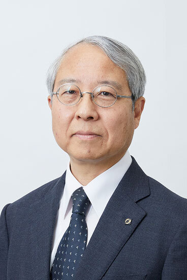 Photo of the face of Akio Hasebe